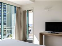 1 Bedroom Apartment - Mantra Crown Towers Surfers Paradise