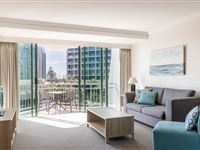 1 Bedroom Apartment - Mantra Crown Towers Surfers Paradise 